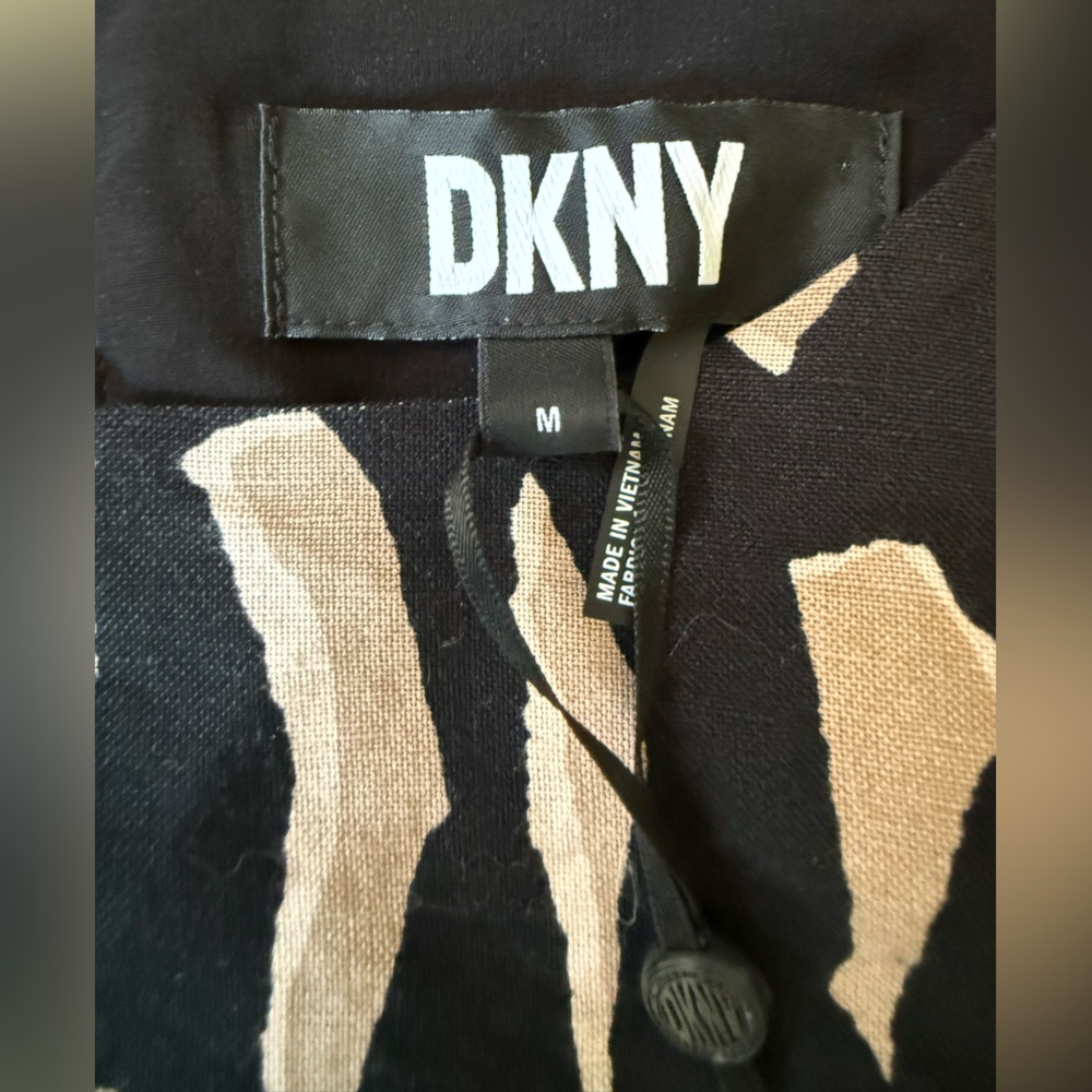 (NWT) DKNY - Women’s Abstract Print Puff Sleeve Linen Blend Blouse - Picture 12 of 16
